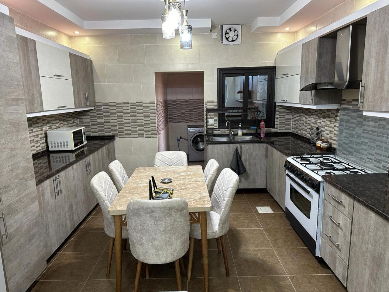 Amro Petra Apartment Wadi Musa Zewnętrze zdjęcie